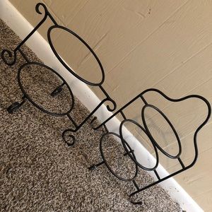 Serving plates holders